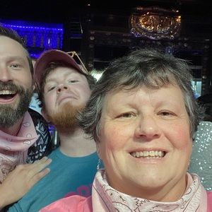 Meet your Posher, Debbie